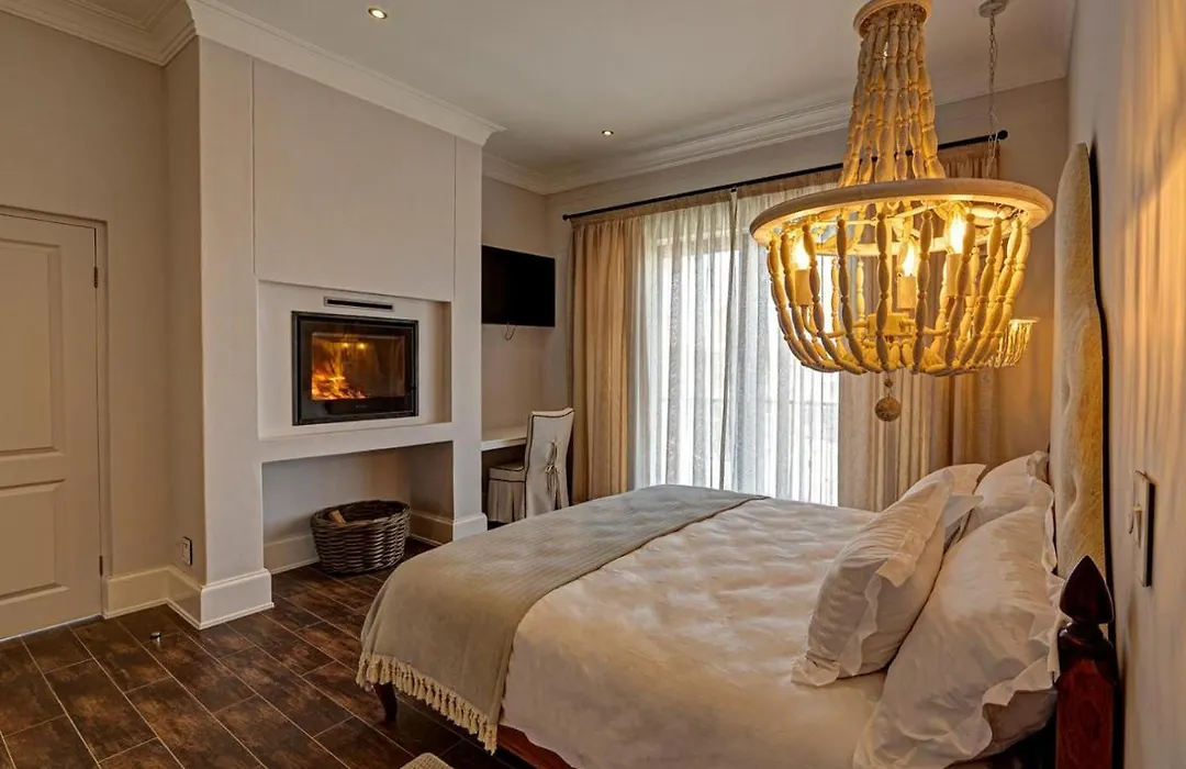 Lagoon Suites Guesthouse Cc-1